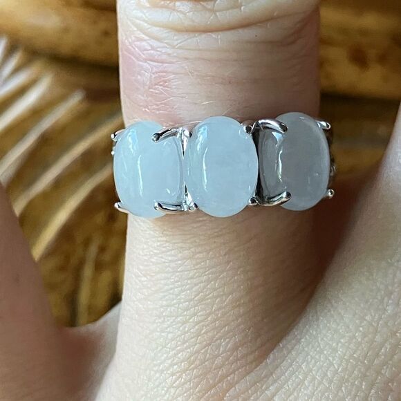 Natural Jade Sterling Silver Ring Trilogy Ring Size 6 - Picture 1 of 9